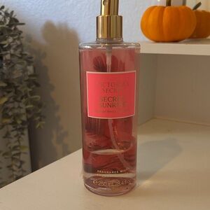 Victoria's Secret Secret Sunrise Fragrance Mist - Pink and Gold